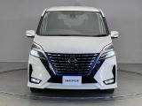 セレナ 1.2 e-POWER ハイウェイスターV 