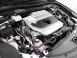 M20A-FXS型 2.0L 直4 DOHCエンジンと3NM型 交流同期電動機のハイブリッドシステム搭載、FF駆動です。