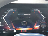 『運転』に対するBMWのこだわりはメーターパネルにも表れております。視野性の良いメーターパネルは疲労感の軽減と、運転の楽しさをもたらしてくれます。