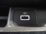 USB電源は携帯の充電などに使用できます