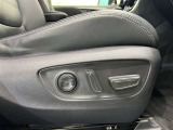 運転席パワーシートで自分に合ったポジションで運転できます
