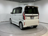 ご納車までの期間ですが、県内のお客様は2、3週間、県外のお客様は3、4週間ほどでご納車が可能となります。但し、お支払いや書類の状況によっては多少の前後もありますので、その際には何卒ご了承下さい。