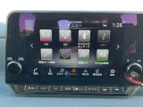 新しいNissanConnectが叶える新時代のEVドライブサポート。9インチの大画面モニターを搭載し、Apple CarPlayへのワイヤレス接続やAndroid Autoにも対応。