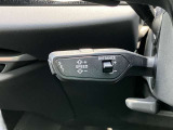 アダプティブクルーズコントロール装備 設定した速度で前方車両に追いつくと、安全な車間距離を自動で調整して前方車両を追従します。長距離ドライブでの疲労を軽減する大変重宝する機能です。