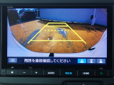 ◆【リアカメラ】が装着されています。リバースに入れるだけで映ります。後方の安全確認や、狭い駐車場での車庫入れ、雨の日や夜間など視界の悪い時に便利です。安全にバックする為には欠かせない装備です。