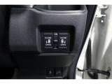 ◆◆両側電動スライドドア!!荷物で手が塞がる時など簡単にドアの開閉が出来ます!何より力いらずで開閉OK!女性やお年寄りにも優しい♪電動機能はOFFにもできますから元気なお子様の駆け出しも安心!