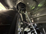お車を安心してお乗りいただく為には、足回りの定期点検が欠かせません。サービスサポート(有償保証)では無料点検もご提供しており、安心のカーライフをお過ごしいただけるサポート体制が整っています。