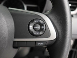 【全車速追従機能付アダプティブクルーズコントロール】走行中に先行車の様子を検知しながら、設定した車速の範囲内で先行車との距離のキープを支援。疲れにくく、長距離運転中の渋滞なども快適に運転できます。