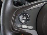 ◆オーディオリモコンスイッチ◆視点をそらすことなく、ボリューム調整・オーディオソース切替・選曲の操作が可能に。安全運転にひと役買います♪