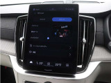 【Bowers&Wilkins】カスタマイズできる音響空間。車内で、自分だけの音響体験を。「ジャズクラブ」などお好みのシーンを選んで、まるでその場所にいるかのような臨場感を味わえます。
