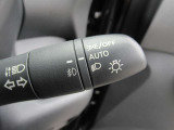 『ハイビームアシスト』で対向車のヘッドライトを自動検知して自車のハイビーム状態をオートで通常照射にします♪♪