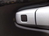 運転席ドアハンドル部分の写真です。
