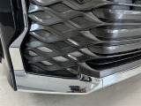 フォグランプ付きです。夜間や悪天候時に視界を確保するので安心ですね♪温度が高くなりますので、雪も溶けやすいですよ♪