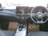 操作しやすい運転席廻り!操作パネルも使いやすい!!ドライブが楽しくなります!