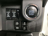 ワンプッシュでエンジンの始動ができます両側パワースライド付き車両です。各種スイッチ部