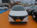 前からの外装の画像です!下取り車だから出来る低価格!3ヶ月、1年、2年の選べる保証をご用意してあります。