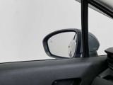【ブラインドスポットモニター】巻き込み事故防止や、車線変更時の事故も予防します。