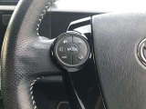【ステアリングスイッチ】左です。ステアリングから手を離さず、運転に集中したまま手元でオーディオ操作等が出来ます。