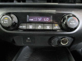 ■オートエアコン。すっきり使いやすい!■USB充電ポートがついているので走行中に携帯電話が充電出来ます。
