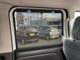 後席用サンシェード☆暑い日差しを軽減してくれます☆