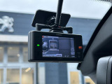 運転中や駐車中の事故を証拠映像で残すことができるドライブレコーダー。車のナンバーや人物など周囲の状況を映像で残せるので、あおり運転の対策としても注目されています。