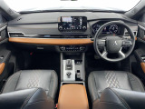 アウトランダー PHEV 2.4 P 4WD 本革シート
