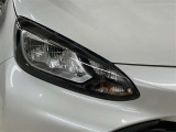 明るく省電力なLEDヘッドライト、印象的なデザインが輝きを放ちます。