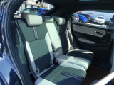 HONDA独自のセンタータンクレイアウトで実現した低床フロアにより、広大な室内空間と多彩なシートアレンジで他の追随を許さない、高いユーティリティーを発揮します