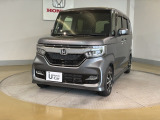 車名の由来:N-BOXの「N」は「New」「Nippon」「Norimono(乗り物)」「Next」のそれぞれの頭文字も含め「これからの新しい日本の乗り物を創造する」という意味合いを込めている。