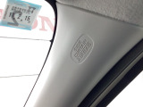 サイドカーテンエアバックが装備されております。もしもの時に体へのダメージを軽減してくれます。