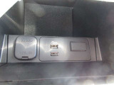 USB再生に加えApple Car PlayやAndoroid Autoにも対応しております☆