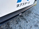 【STIエアロパッケージ】フロント・サイド・リアをSTIのエアロで統一。外観のスポーティーさを際立たせてくれるだけでなく、高速走行時の空力バランスを最適化してくれます。