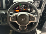ステアリング操作は軽く、運転もしやすいです♪