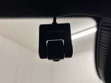 リバース連動型のバックカメラは、精度が良く、バックや縦列駐車もストレスなく止められます。カメラの性能も日々進化しており画質には私たちも驚かされます。ぜひ実車でのご確認をお願い致します!