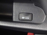 便利なアクセサリーコンセント(AC100V・100W)が装備されています。