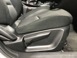 運転席に座ると、前方が見やすくて運転し易そうな印象です♪