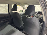 運転席後ろ側です。