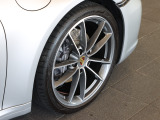 20/21インチCarrera Classicホイール、カラークレストホイールセンターキャップ