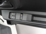 その他、ナビやドラレコのオプション品、ワンダフルパスポート(点検整備パック)自動車保険の加入、ローン、修理、車検などお車に関することならすべて対応することができます。