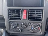 【エアコン】使いやすいエアコンスイッチ♪でいつも車内は最適な温度に保たれます!
