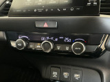 【オートエアコン】AUTOボタンを押してお好みの温度を設定!快適な室温でドライブをお楽しみいただけます♪