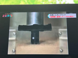 テレビ番組を画面で視聴できる装備です。駐車中など停車時の待ち時間に映像を楽しめるため、車内で過ごす時間をより快適にしたい方にもおすすめの機能です。