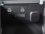 【USB接続】USB接続も可能です。スマートフォンと連動して音楽も再生可能です。