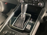 全てのトランスミッションのメリットを兼ね備えた理想的なAT、それがSKYACTIV-DRIVE(スカイアクティブドライブ)。「滑らかな変速」「ダイレクト感のあるシフトフィール」そして「低燃費」が特長です!