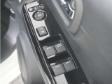 ◆パワーウィンドウスイッチ◆運転席から全席の窓の開閉操作を行うことが出来いつでも換気ができます!