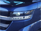 【ヘッドライト】省電力で長寿命の明るく運転しやすいLEDヘッドランプです。明るく照らすので暗い夜道からお客様を守ってくれます。お近くのスズキ自販島根までお越しください。