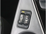 運転席 助手席には冬に便利なシートヒーター機能が装備されております!温度調整も2段階選択可能!よりドライブを快適にお過ごしいただけます!