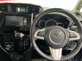 運転席ステアリングスイッチ付き