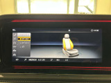 バックカメラにより駐車時の後方確認も楽にできます。