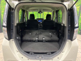 普段のお買い物や通勤、送迎等に十分な荷室スペースを確保しております。セカンドシートを倒すと、大きな荷物の積載も可能です♪